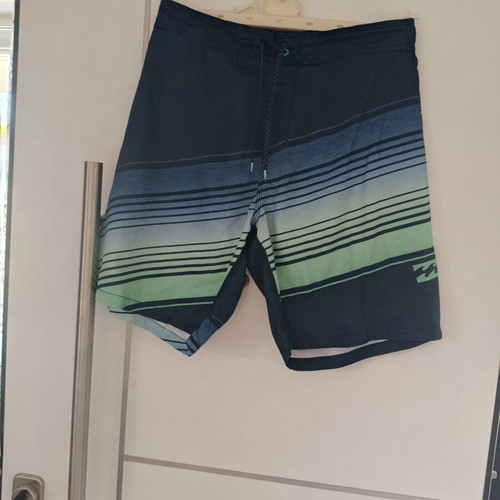 Billabong LayBacks boardshort XL like new, striped blue and green