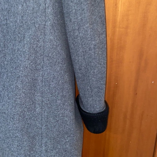 Women's coat used gray with black knitted details