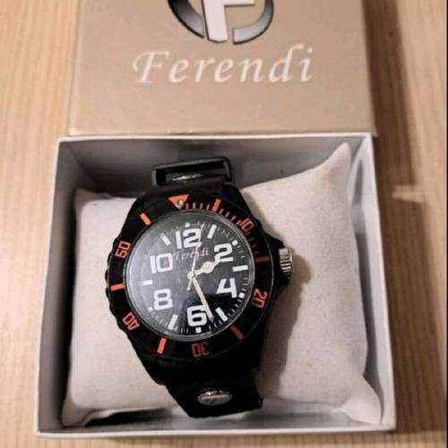 Ferendi men's watch like new, black with rubber strap