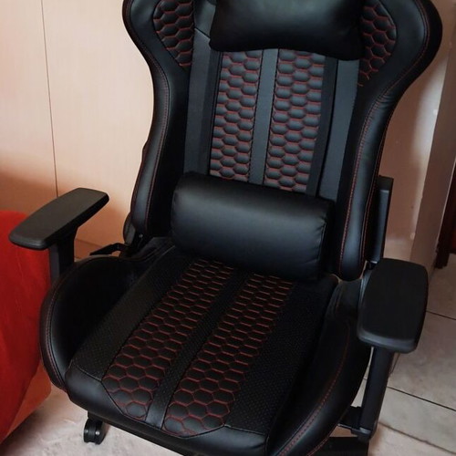 Legend gaming καρέκλα σαν καινούργια, μαύρη με μηχανισμό ρύθμισης