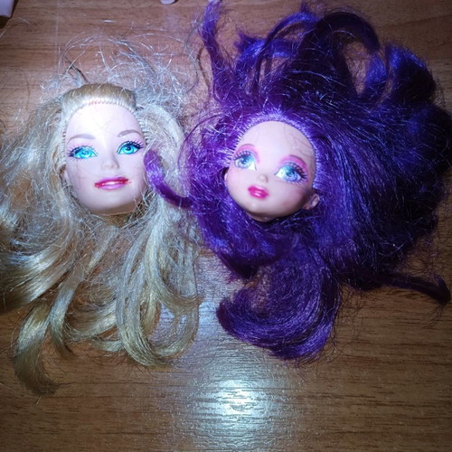 Κούκλες Barbie μεταχειρισμένες με παρελκόμενα, πακέτο