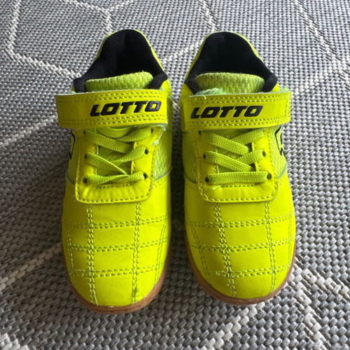 Lotto kids' football shoes used, size 26, yellow