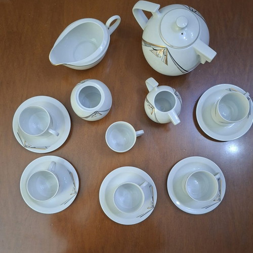 Vintage Mitterteich Bavaria Porcelain Tea and Coffee Set like new