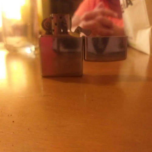 Zippo classic lighter like new