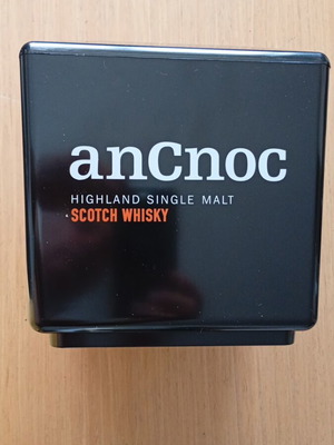 AnCnoc Highland Single Malt Scotch Whisky παγοθήκη