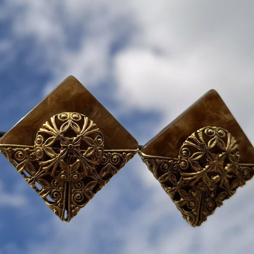 Vintage clip-on earrings like new, filigree technique