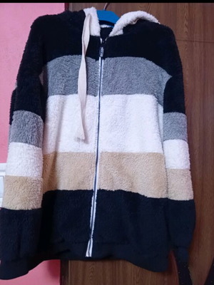 Fleece jacket like new, size M, black and white