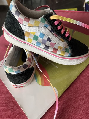 Vans kids' sneakers size 33 like new, black multicolor