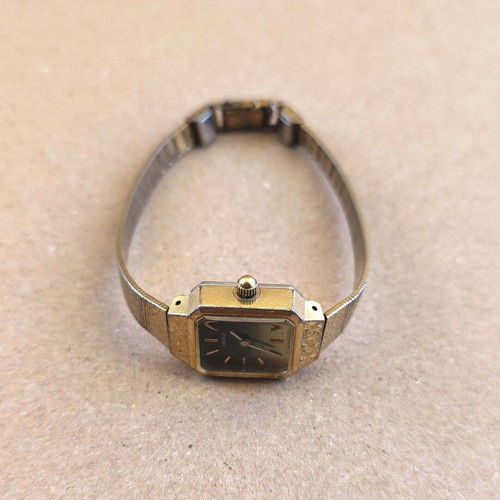 Seiko Vintage Women's Mechanical Wristwatch Gold Plated Model 11-3990 1979