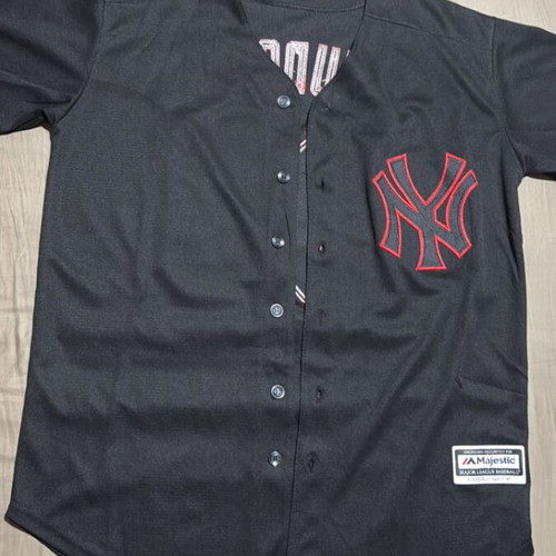 Baseball Yankees shirt like new, authentic