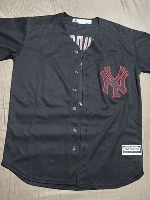 Μπλούζα baseball Yankees σαν καινούργια, γνήσιο