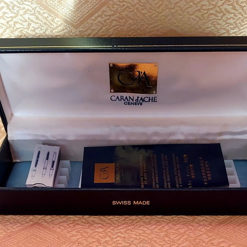 Caran d'Ache Genève pen new with brown marble lacquer and gold accents