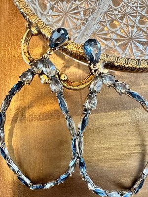 Krystal earrings with crystals like new