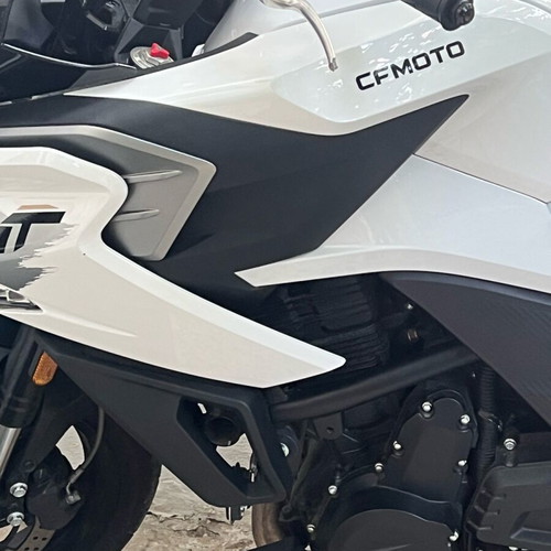 CFmoto 700MT sport motorcycle like new, 700 cc, manual, white, 2024