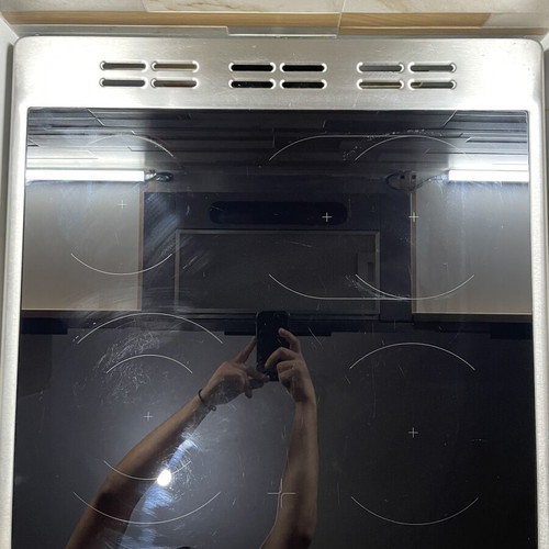 Grundig Ceramic Oven like new, 72 lt, 8 cooking functions