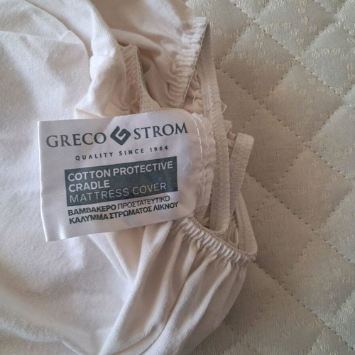 Greco strom baby cot mattress like new with waterproof cover 45×90
