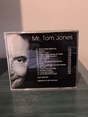 Mr. Tom Jones CD like new