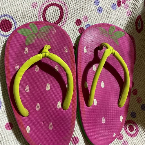 Strawberry slippers used, size 41