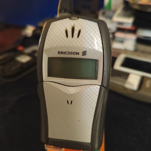 Ericsson T20e used mobile phone without charger