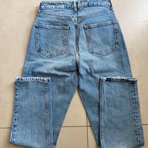 Zara high-waisted jean size 38 like new, slim fit, blue