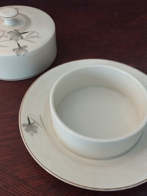 Vintage Alt Schönwald Bavaria Porcelain Butterdish like new