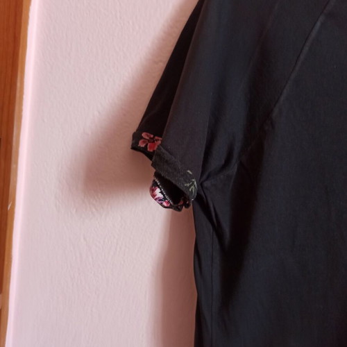 No shame men's t shirt black large like new