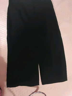 Midi skirt with front and back slit like new, black size M