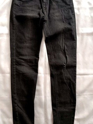 Bershka γυναικείο μαύρο παντελόνι super skinny, μέγεθος 38