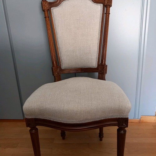Dining chair made of walnut wood with beige fabric new