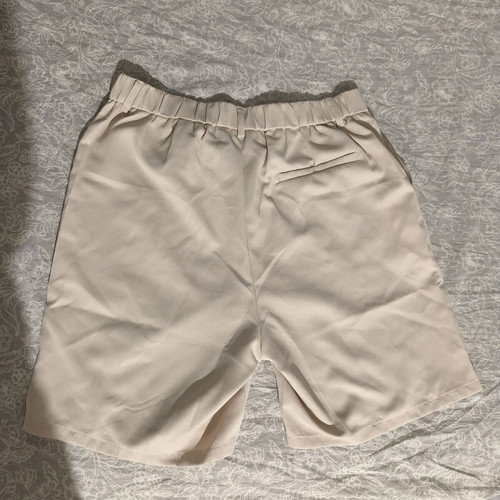 Men's Chino Shorts size Large, like new, beige