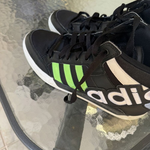 Adidas men's shoes size 42 like new, black athletic