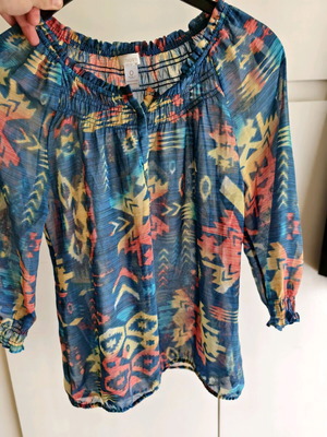 Chico’s blouse with colorful print like new