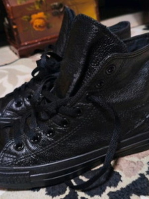 Converse δερμάτινα Chuck Taylor αθλητικά σαν καινούργια, μαύρα, νούμερο 40