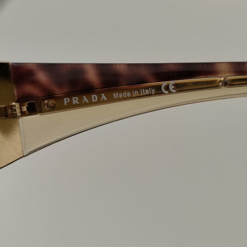 Prada sunglasses model SPR 52H like new with original case