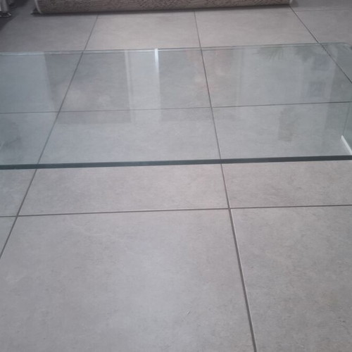 Glass coffee table, 1m length, 50cm width, 30cm height