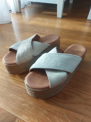 Flatforms leather size 37 like new beige and brown