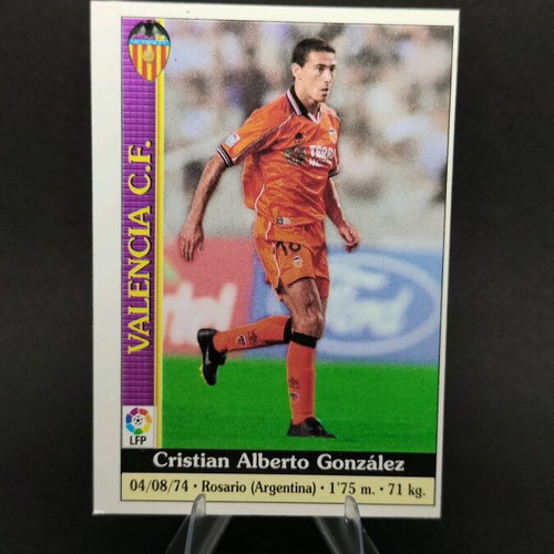 Kily Gonzalez Valencia 1999-2000 collectible card used