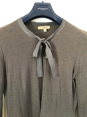 Burberry women's cardigan grey like new, cashmere