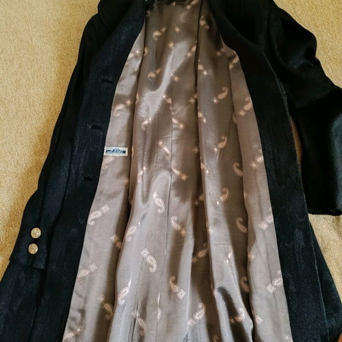 Evening coat like new, elegant with gold buttons, size L