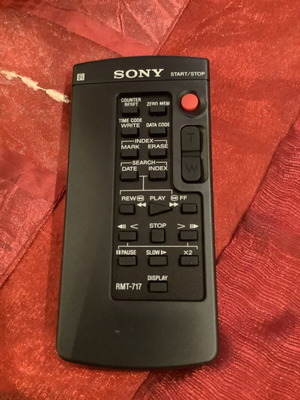 Sony RMT-717 camcorder remote like new
