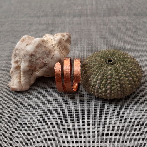 Kea Ring hammered pure copper handmade new in gift pouch