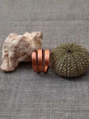 Kea Ring hammered pure copper handmade new in gift pouch