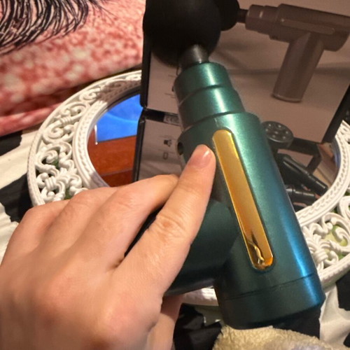 Massage Gun like new, muscle massage device with attachments