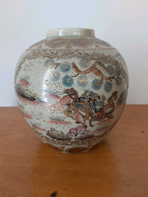 Chinese handmade vase in excellent condition