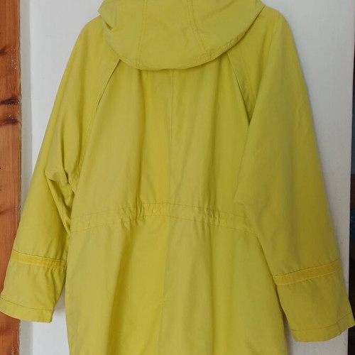 Loft Fashion yellow windproof jacket like new, size 46
