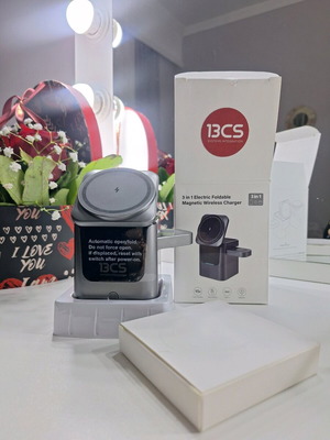 Magnetic charger for iPhone and smart watch, new with type c cable