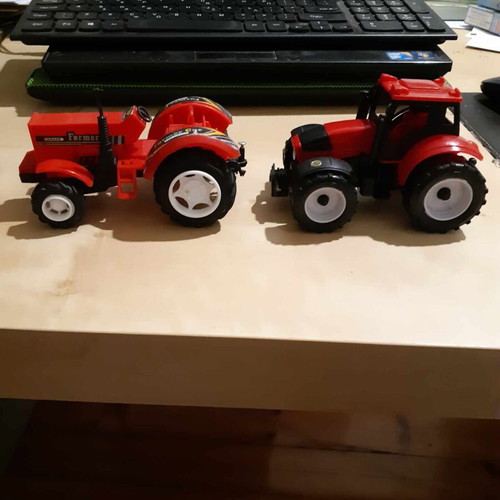 Plastic toy tractors set of 2, 13cm