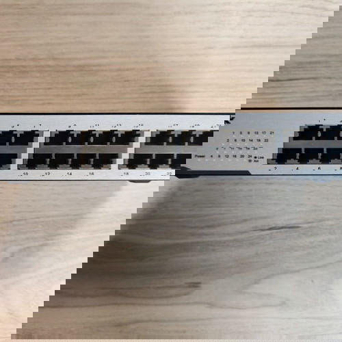 D-Link DES-1024D Switch 24 θέσεων 10/100 mbps