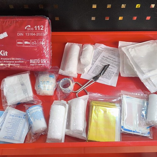 First Aid Kit with DIN 13164 Certification 21.5x12.5x6cm new
