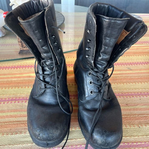 Military boots size 42 used, black